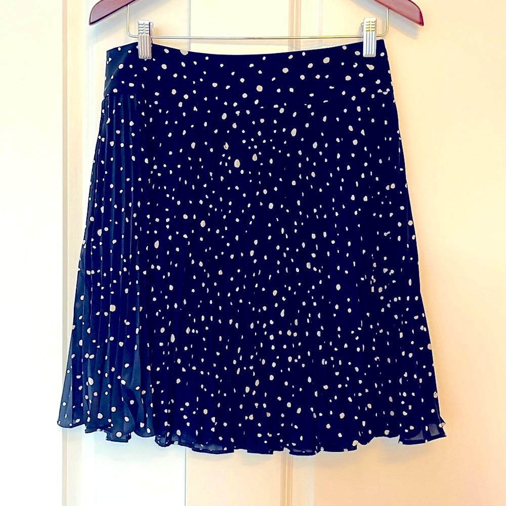 Ann Taylor Petite Navy A-line Pleated Skirt with Asymmetrical Polka Dots